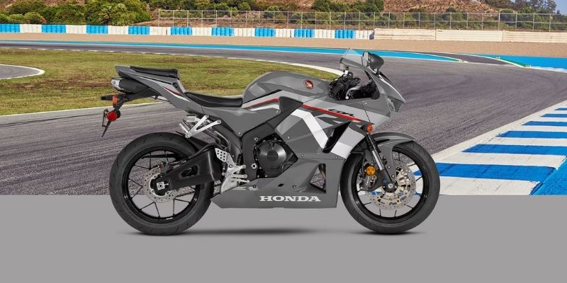 2026 Honda CBR600RR with aero winglets